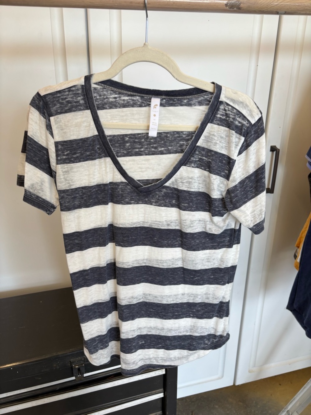 Women’s Striped V-Neck Short Sleeve Tee in Cream and Dark Gray